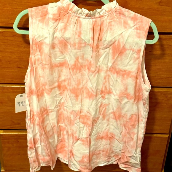 Time & Tru Ruffle Collar Tank - Picture 3 of 3